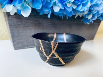 Kintsugi Bowl, Home Decor, Personalized Gifts, Gifts for Her, Wedding Gifts, Home Gifts, Kintsugi Repaired Black or White Stoneware Sake Cup